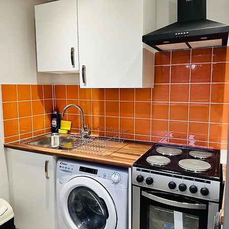 Comfy Studio Flat And Workspace Near Ashton-U-Lyne Station ستاليبريدج المظهر الخارجي الصورة