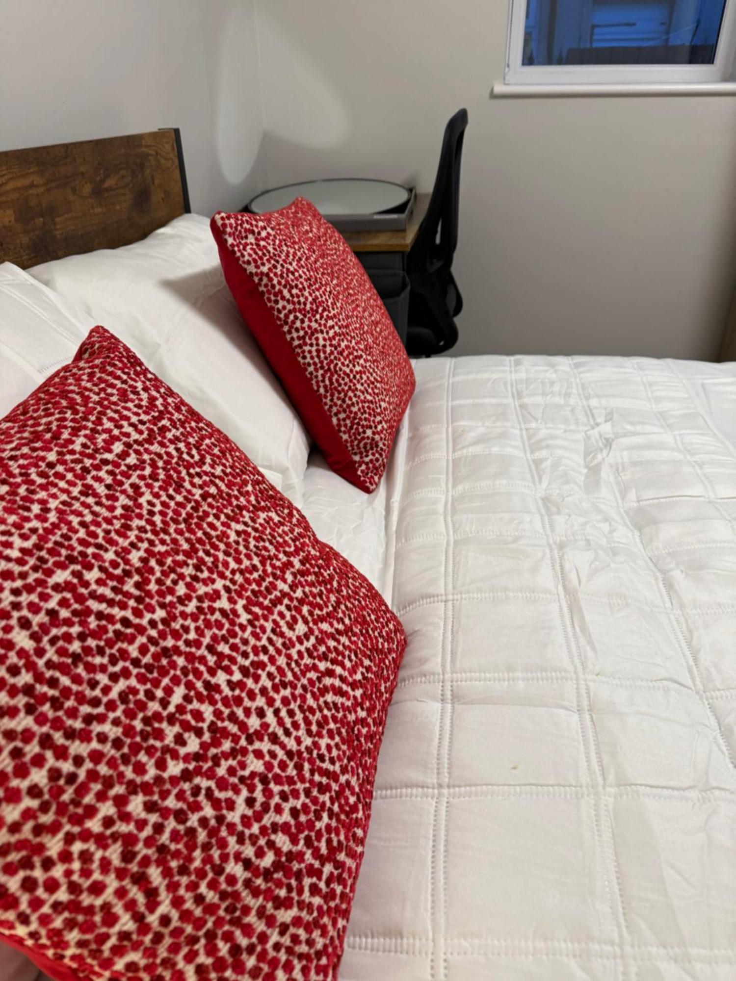 Comfy Studio Flat And Workspace Near Ashton-U-Lyne Station ستاليبريدج المظهر الخارجي الصورة