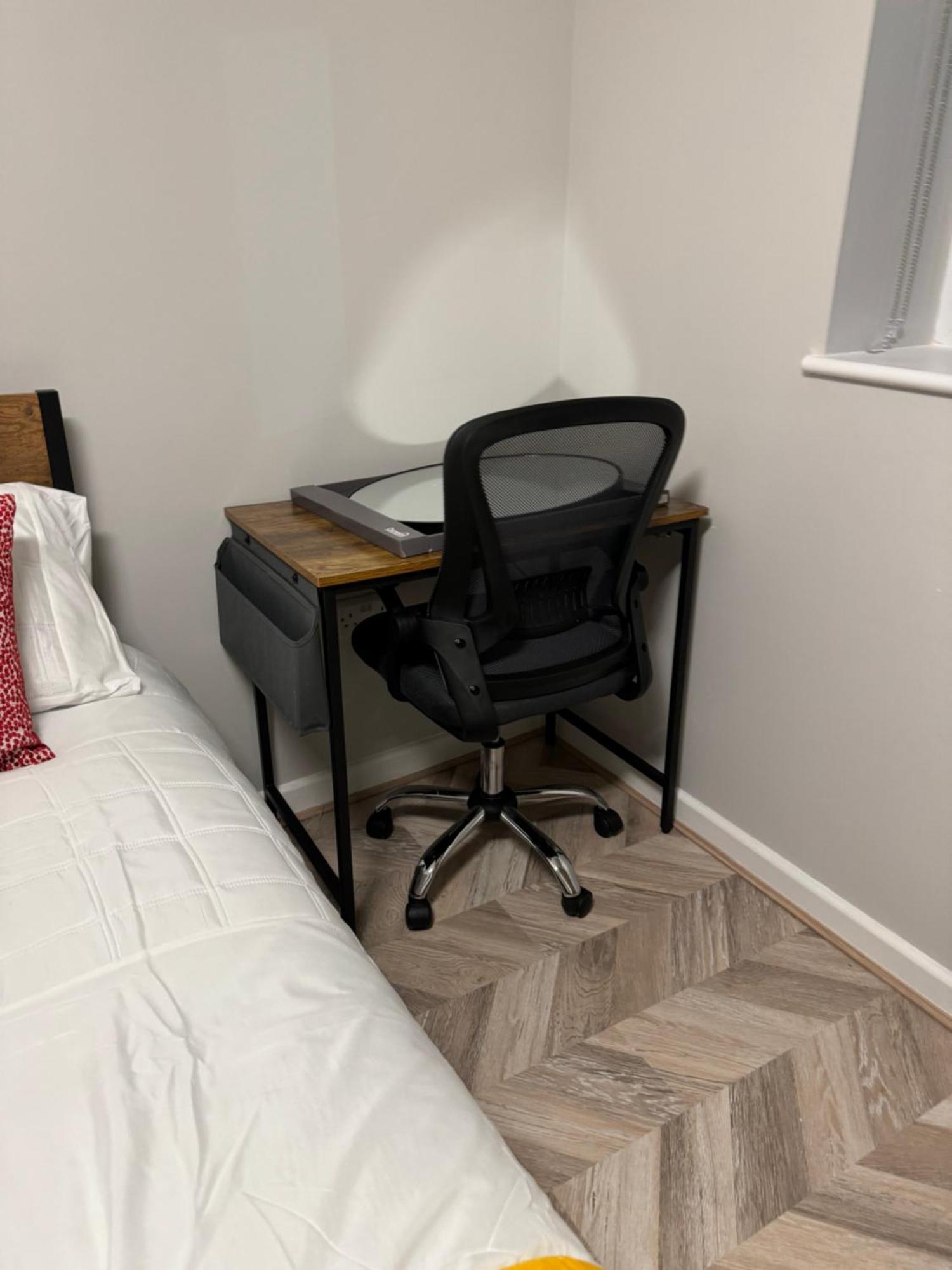 Comfy Studio Flat And Workspace Near Ashton-U-Lyne Station ستاليبريدج المظهر الخارجي الصورة